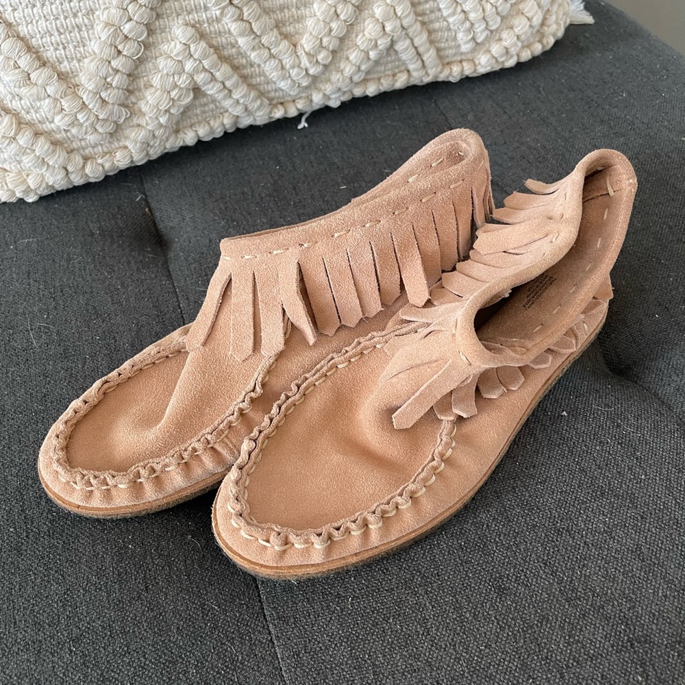 Splendid Moccasins. Blush pink. Size 7